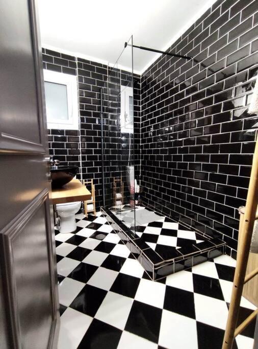 Voukamvilia Boutique Apartment Ágios Matthaíos Extérieur photo